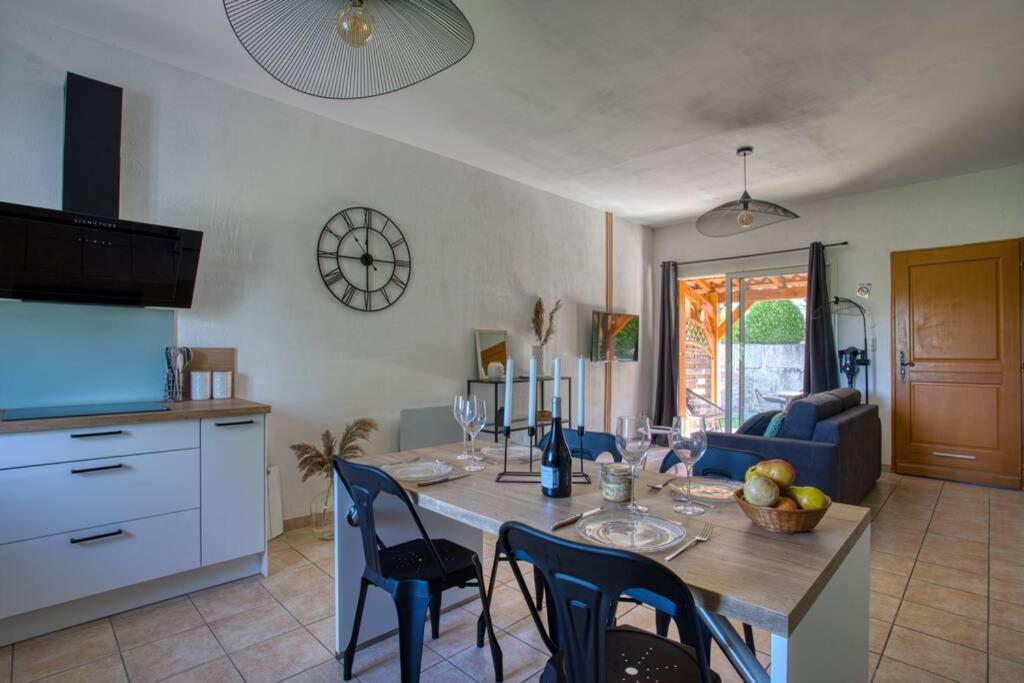 Sarlat - 24 - L'Appartement D'Euphe Avec Piscine エクステリア 写真